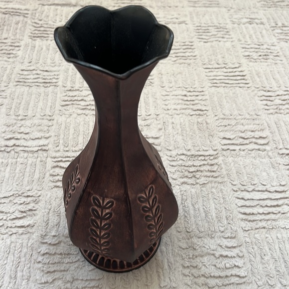 Metal decorative vase, Embossed Metal Floral Decorative Vase,  home decor - Picture 12 of 16